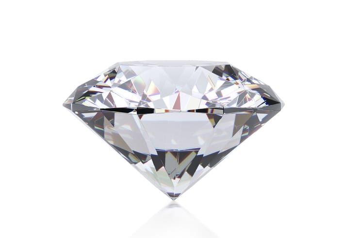 diamond on white background with high quality hochwertiger Brillant